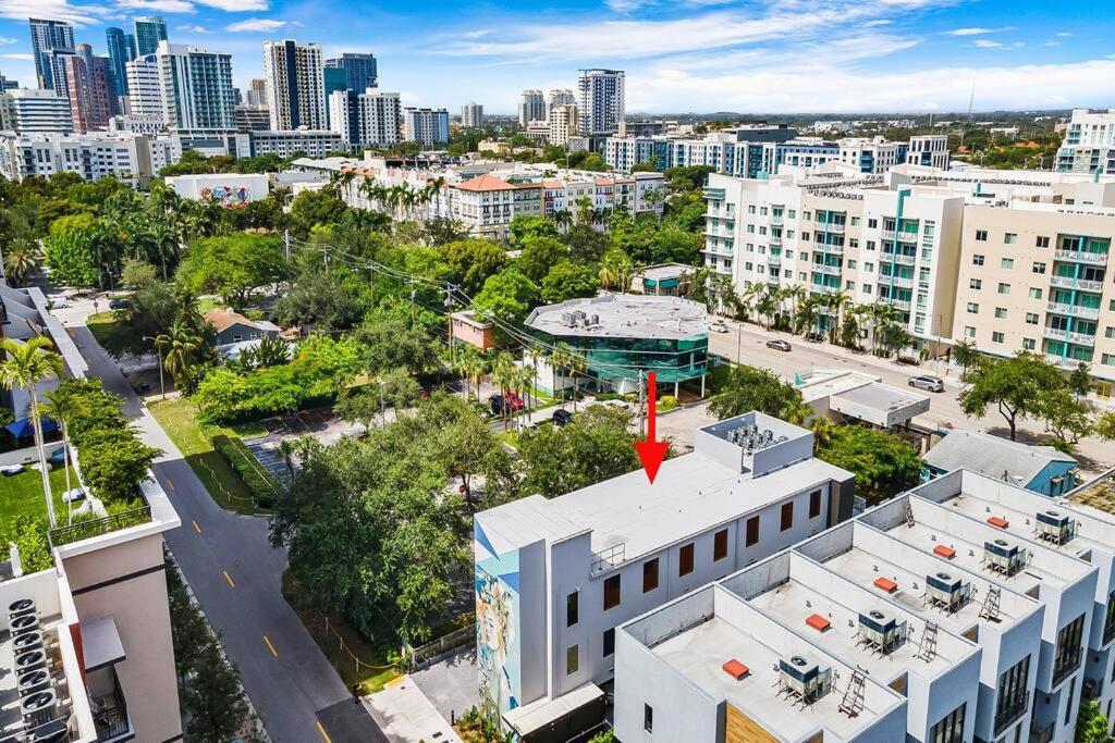 Pretty Rola 201 Luxury 1B1B W King Bed At Downtown 劳德代尔堡 外观 照片